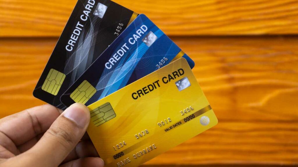 Por que você deve atentar-se às taxas do seu cartão de crédito