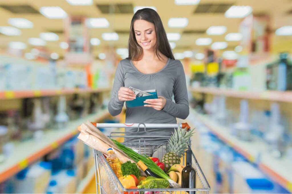 Como economizar no supermercado: 7 dicas simples
